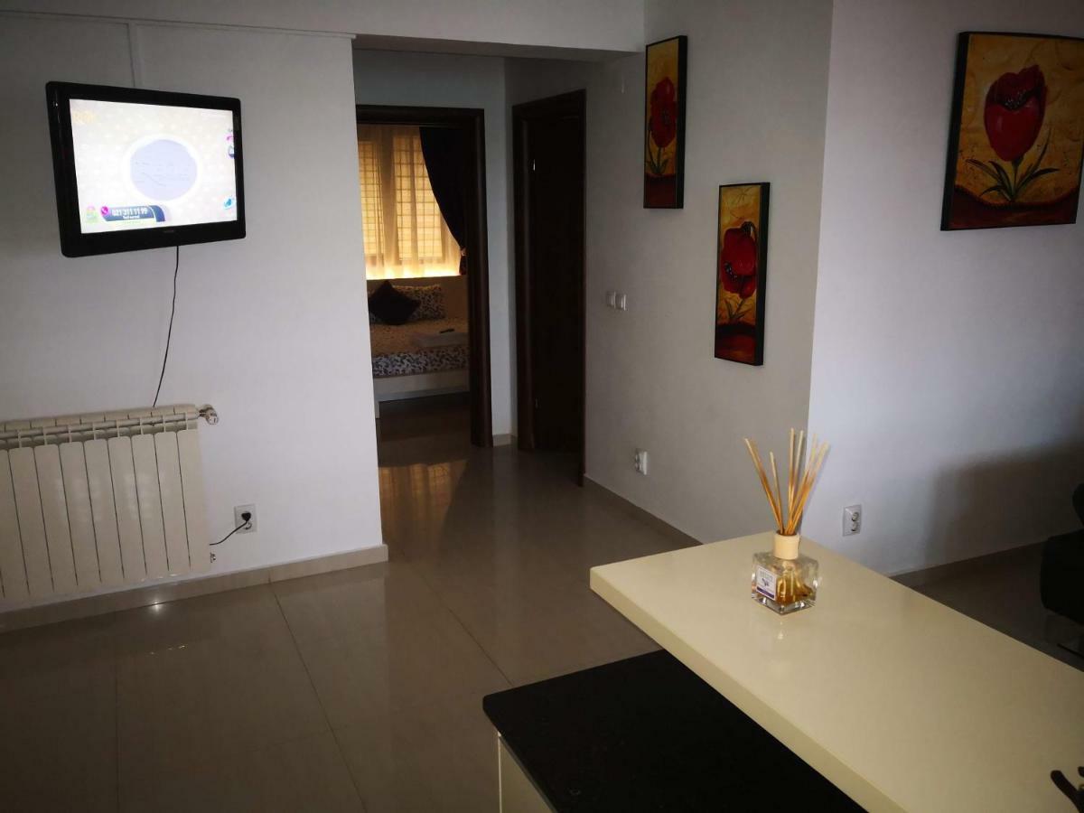 Apartament Lenus'K Lägenhet Bukarest Exteriör bild